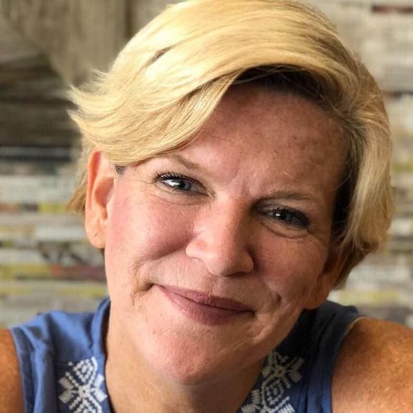 Meet your Posher, Amy - Picture 1 of 1